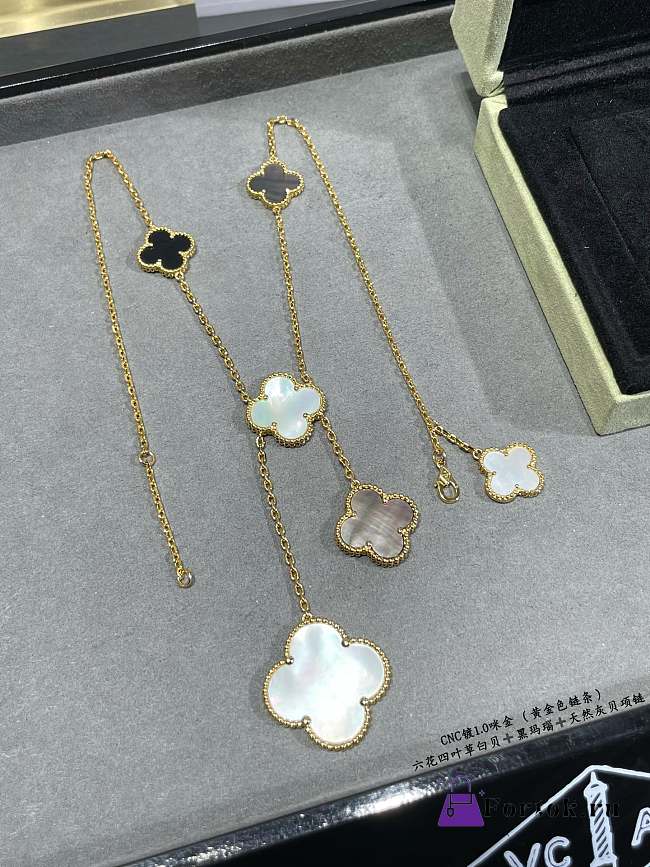 Fortok Van Cleef & Arpels Magic Alhambra Necklace In Yellow Gold - 1