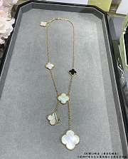 Fortok Van Cleef & Arpels Magic Alhambra Necklace In Yellow Gold - 6