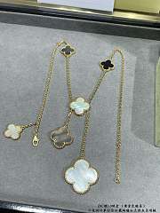 Fortok Van Cleef & Arpels Magic Alhambra Necklace In Yellow Gold - 4