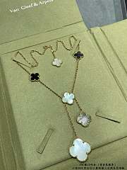 Fortok Van Cleef & Arpels Magic Alhambra Necklace In Yellow Gold - 3