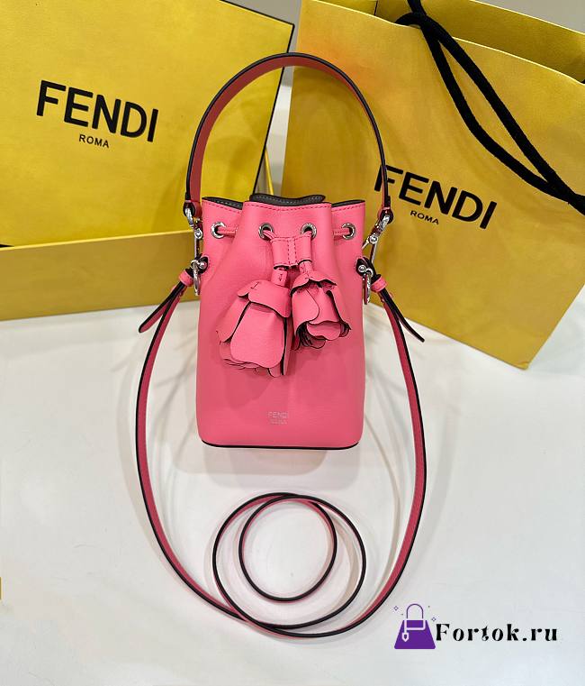 Fortok Fendi Mon Tresor Pink Leather Mini Bag with 3D Roses 12x18x10cm - 1