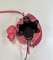 Fortok Fendi Mon Tresor Pink Leather Mini Bag with 3D Roses 12x18x10cm - 5