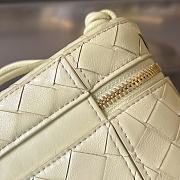 Fortok Bottega Veneta Mini Intrecciato Vanity Case Beige 18x12.5x8cm - 4