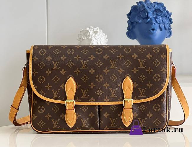 Fortok Louis Vuitton Monogram Crossbody Bag M51273 37x23x12.5cm - 1
