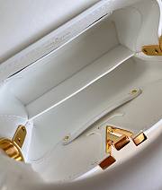 Fortok Louis Vuitton Capucines Mini Bag White M22863 21x14x8cm - 5