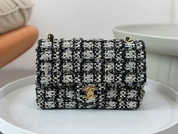 Fortok Chanel Classic Flap Bag Tweed & Gold-Tone Metal Black 20cm