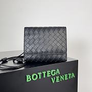 Fortok Bottega Veneta Mini Intrecciato Cross-Body Bag Black 19x15x5.5cm - 1