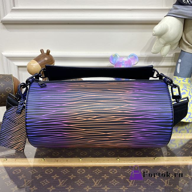 Fortok Louis Vuitton Soft Polochon MM Bag Gradient Electric Sun M23093 33x17x17cm - 1