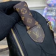 Fortok Louis Vuitton Pillow Palm Springs Mini Backpack Black M21060 17x22x10cm - 5