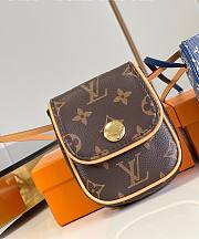 Fortok Louis Vuitton Monogram Brown Pochette Cancun Shoulder Bag 18x14x6cm - 1