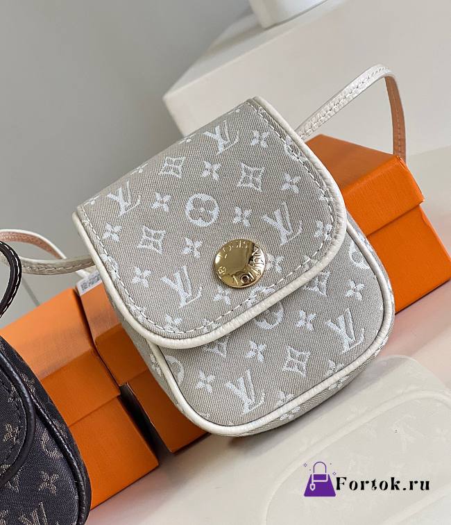 Fortok Louis Vuitton White Pochette Cancun Shoulder Bag 18x14x6cm - 1