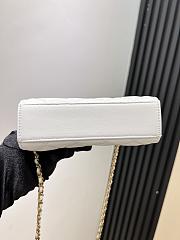 Fortok Chanel 23B Metal Pearl Wrist Bag White 14.5x12x6cm - 4