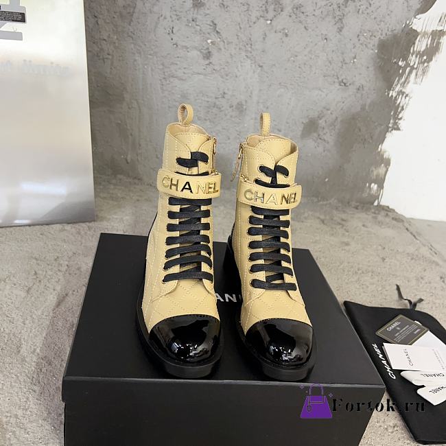 Fortok Chanel Military Boots Patent Calfskin And Lambskin Beige - 1