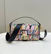 Fortok Fendi Multicolor Hand-painted Embroidery FF Logo Baguette Bag 28x6x15cm - 1