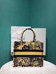 Fortok Dior Book Tote Yellow Multicolor Toile de Jouy Voyage Embroidery 26.5×21×14cm  - 2
