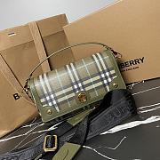 Fortok Burberry Top Handle Note Bag Olive Green 24x8x14cm - 1