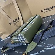 Fortok Burberry Top Handle Note Bag Olive Green 24x8x14cm - 5