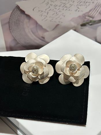 Fortok Chanel Camellia Earrings