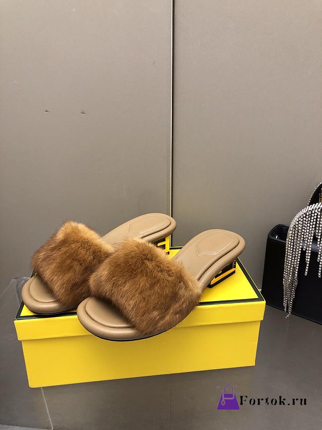 Fortok Fendi 2023SS Mink Fur FF Baguette Heel Slides Brown - 1