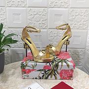 Fortok Dolice & Gabana DG Big Gold Buckle Heel Sandals in Gold - 5