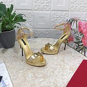 Fortok Dolice & Gabana DG Big Gold Buckle Heel Sandals in Gold - 2
