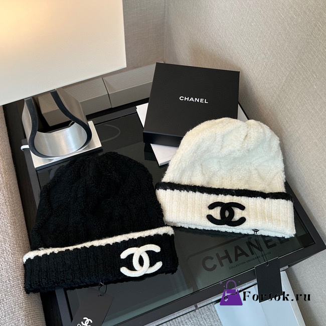 Fortok Chanel Beanie Hat White/Black - 1