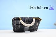 Fortok Chanel 22A Navy Blue Ecru Tweed Quilted 19 Flap Small Mixed Hardware 25cm - 5