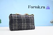 Fortok Chanel 22A Navy Blue Ecru Tweed Quilted 19 Flap Small Mixed Hardware 25cm - 6