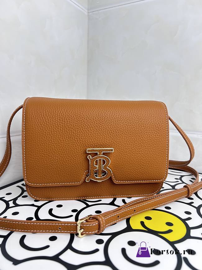 Fortok Burberry TB Crossbody Bag Brown 21x6x16cm - 1