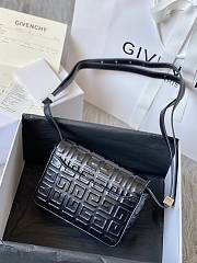Fortok Givenchy 4G Embosses Leather Crossbody Bag Black 17x6x12cm - 3