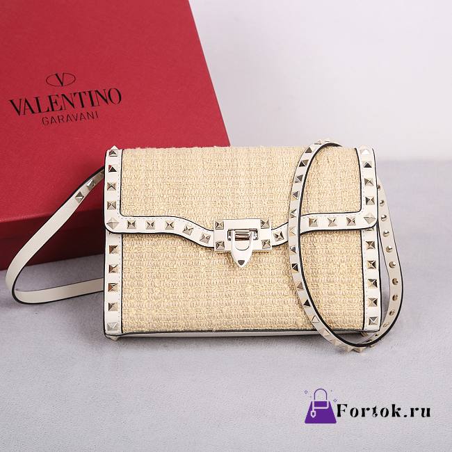 Fortok Valentino Rockstud Shoulder Bag in Boucle Raffia 22.5x5x16cm - 1