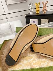 Fortok Gucci Fur Loafers Beige - 5