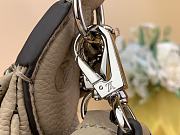 Fortok Louis Vuitton Baia Moon Bag Beige M22820 26x17x7.5cm - 4