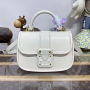 Fortok Louis Vuitton  Hide & Seek Bag White M22720 21x15x8cm - 1