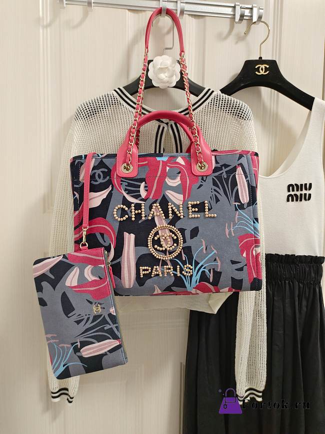 Fortok Chanel 23A Deauville Flower Pattern Shopping Bag Blue and Pink 38cm - 1