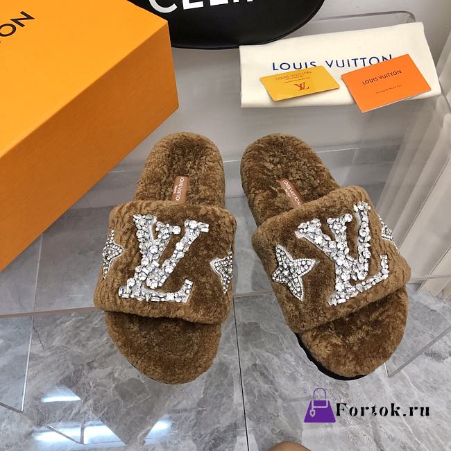 Fortok Louis Vuitton 2023 Wool Slippers Brown - 1