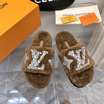 Fortok Louis Vuitton 2023 Wool Slippers Brown