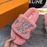 Fortok Louis Vuitton 2023 Wool Slippers Pink - 4