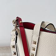 Fortok Valentino Garavani Shopper Rockstud Small With Pouch 20x26x7.5 cm - 6