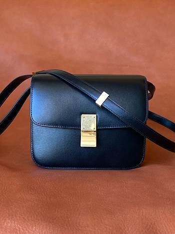 Fortok Celine Classic Bag In Box Calfskin Black 18.5cm