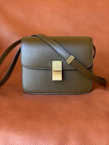 Fortok Celine Classic Bag In Box Calfskin Brown 18.5cm