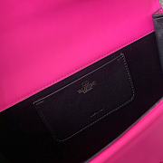 Fortok Valentino Garavani Letter Leather Shoulder Bag Pink 5080 24x15.5x7cm - 4