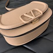 Fortok Valentino Garavani Logo-print Shoulder Bag Beige 8030 22x15x5cm - 3