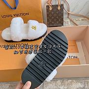 Fortok Louis Vuitton Sunset Comfort Fur Slippers White - 3