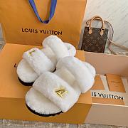 Fortok Louis Vuitton Sunset Comfort Fur Slippers White - 2