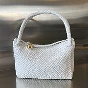 Fortok Bottega Veneta Tosca Intreccio Leather Shoulder Bag White 27x18x8cm - 1