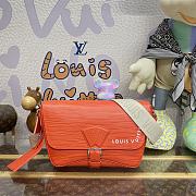 Fortok Louis Vuitton Montsouris Messenger Bag Orange M23097 34x19x11cm - 1