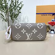 Fortok Louis Vuitton Wallet On Chain Ivy Bicolor Monogram Empreinte M82211 23.5x12x4.3cm - 3