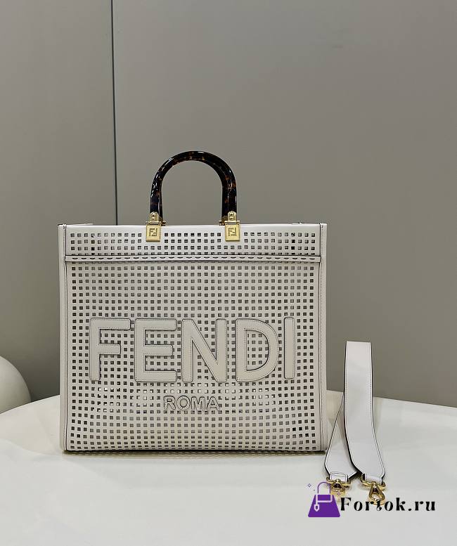 Fortok Fendi Sunshine Two-toned Perforated Leather Shopper Bag 8575 37x13.5x32cm - 1