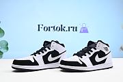 Fortok Air Jordan 1 Retro Mid Tuxedo 554724-113 Sneakers Black and White - 5